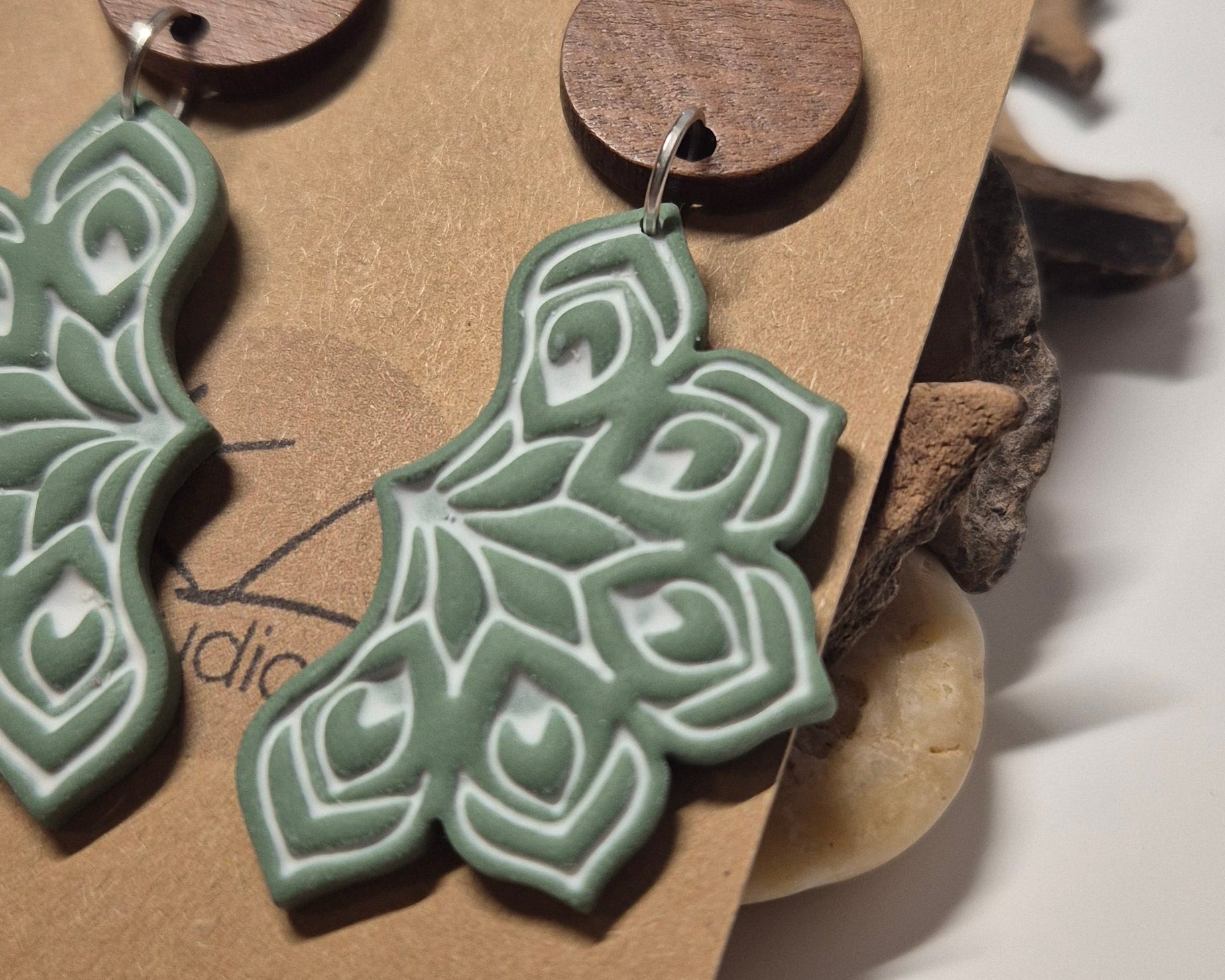 Boho-Statementohrringe aus Holz und Polymer Clay