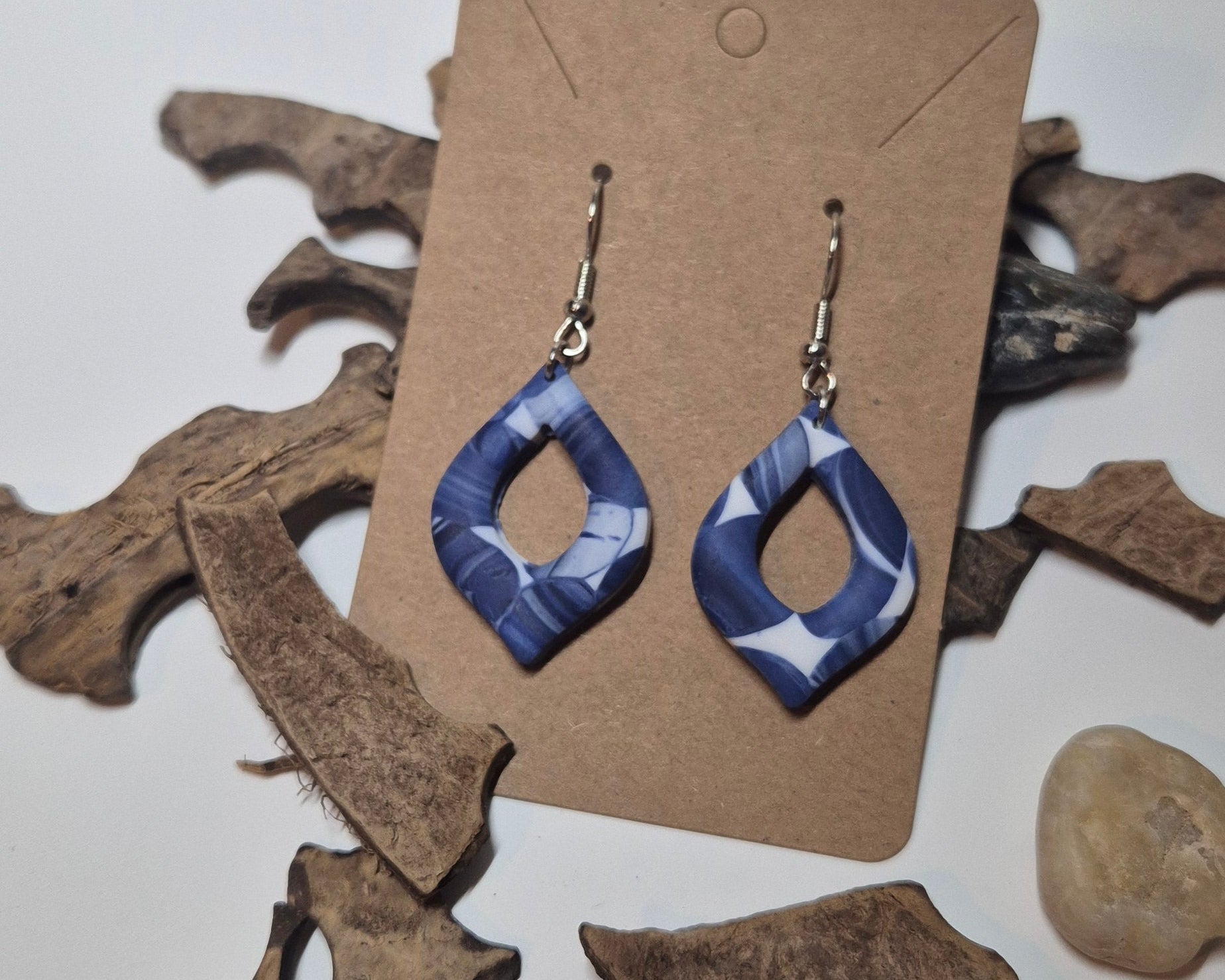 White&Blue Big Donut Drop