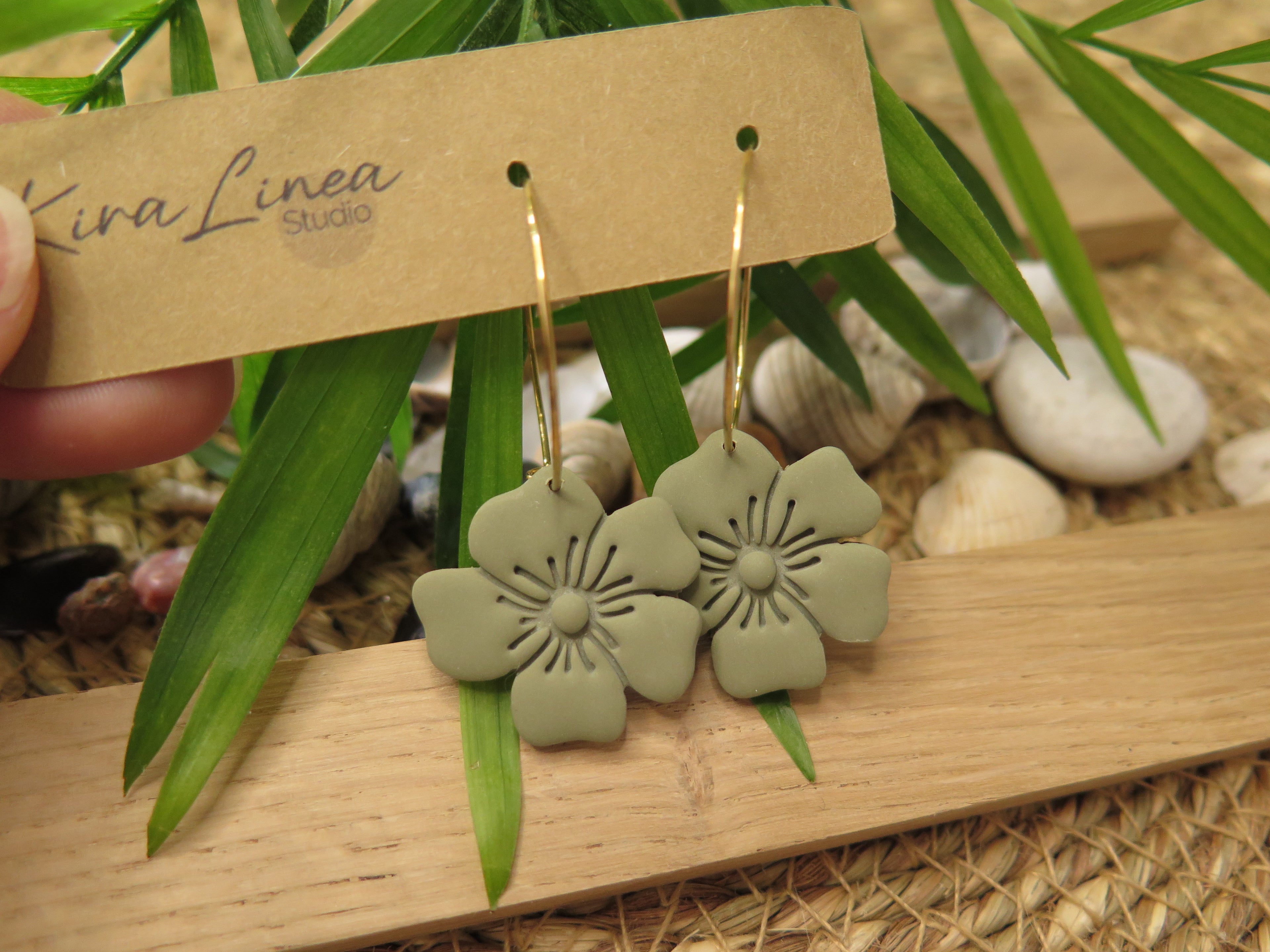 Endless Summer Blooming Flower
